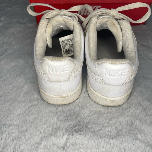 Nike Court Vision Low Top White Sneakers Size 7.5 - Picture 5 of 11